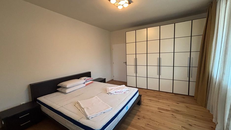 Apartament spatios si complet renovat - Poză 7