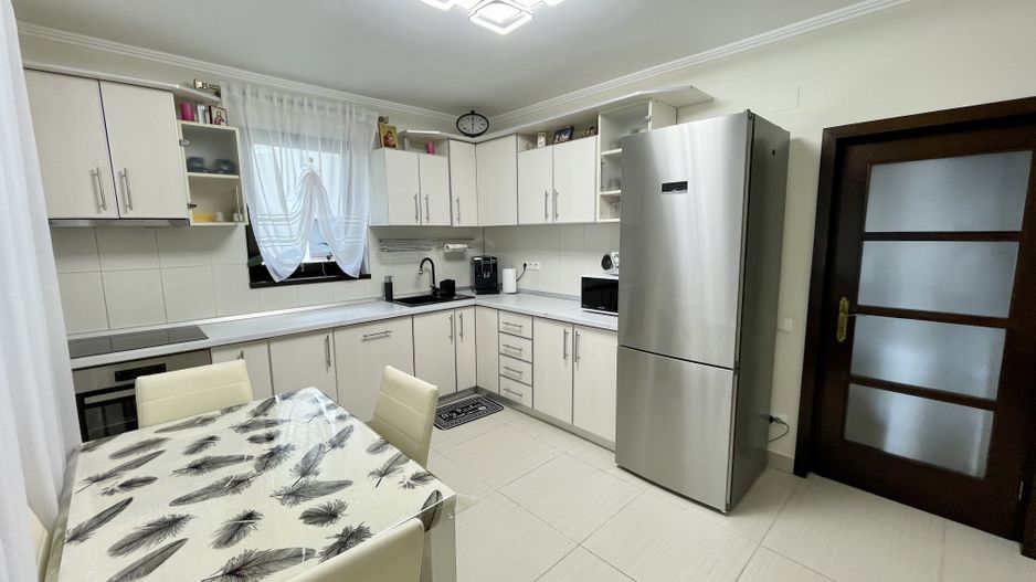 Casa de inchiriat pe str.Voronet - Poză 19