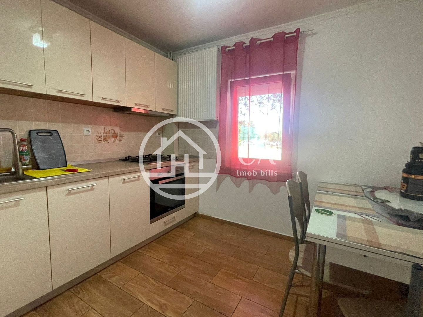 Apartament de închiriat cu 3 camere în Calea Aradului, Oradea - Poză 8