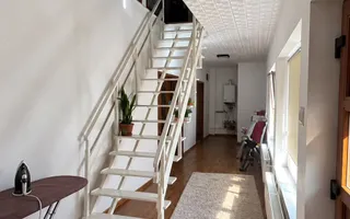 Casa spatioasa cu teren de 800 mp, Muntenii de Jos - 5 camere - Poză 21