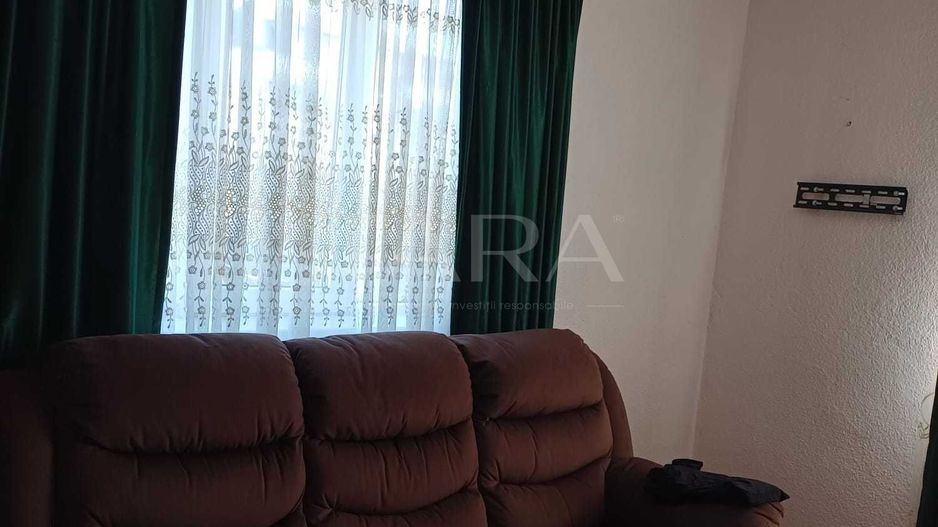 Casa individuala, zona centrala, poziționare excelentă, teren generos. - Poză 1