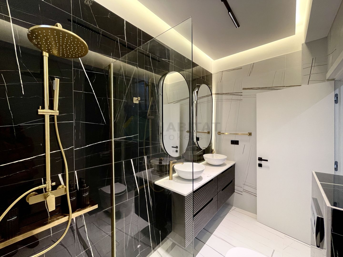 Vila 5 camere / Avangarde by the Lake - Poză 19