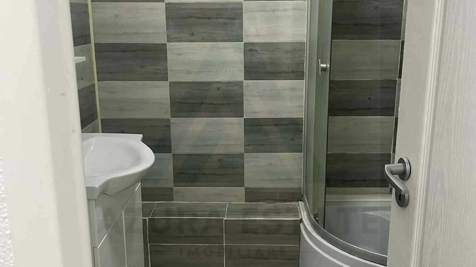 Apartament modern complet renovat 2 camere 55 mp utili in Terezian - Poză 7