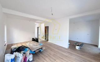 Duplex cu 5 camere, despartit prin camera tehnica I Dumbravita - Poză 4