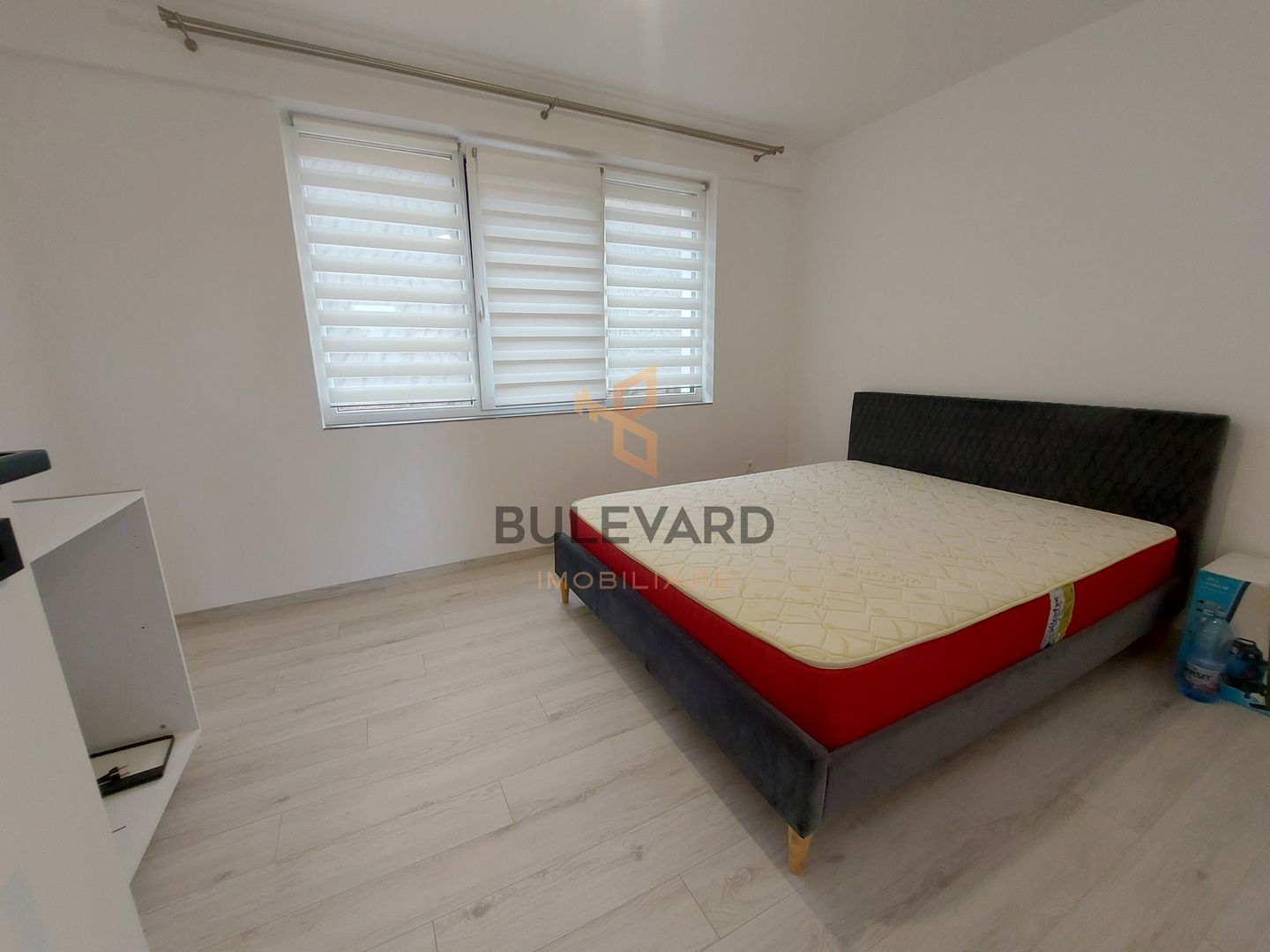 Apartament cu 3 camere+garaj subteran+boxa depozitare! - Poză 4