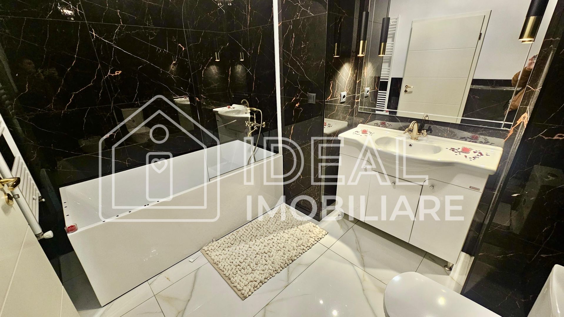 Garsonieră ultracentrală de vânzare - zona Bălcescu - Poză 11