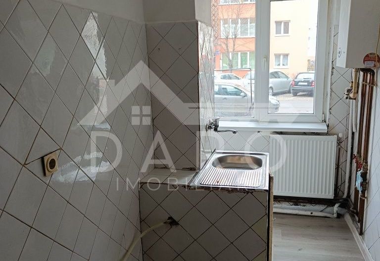 🏡 Apartament de vânzare – 2 camere | Parter | Strada Petru Dobra - Poză 1