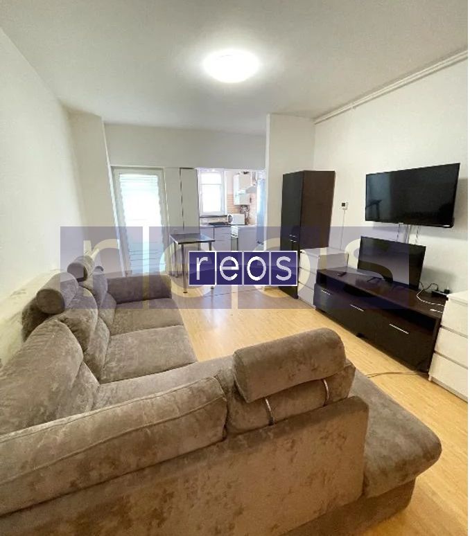 DE VANZARE GARSONIERA 36 MP PRELUNGIREA GHENCEA -VALEA OLTULUI PARCARE - Poză 1