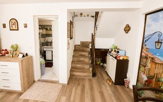 „Acasă, în adevăratul sens al cuvântului – casă cu livadă, liniște - Poză 5