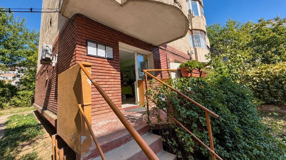 Comision 0% Apartament la parter cu spațiu comercial Calea Aradului - Poză 9