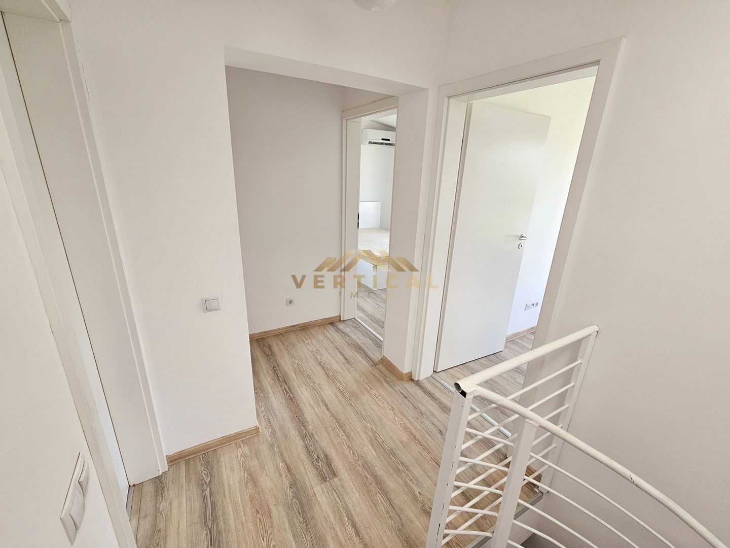 Vila de inchiriat cu 4 camere - comuna Berceni - Poză 14