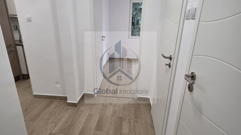 [Proprietar] Inchiriez apartament 3 camere Aleea Avrig (contract ANAF) - Poză 1