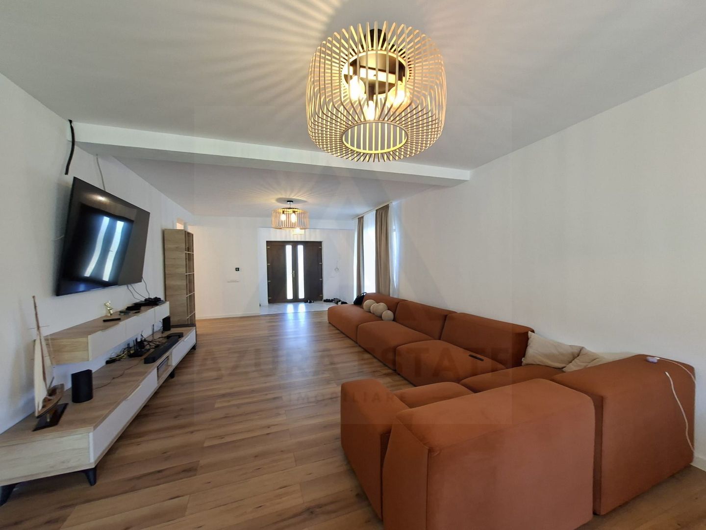 Casa individuala 140 mp utili pe un singur nivel teren 500 mp Tocile - Poză 2