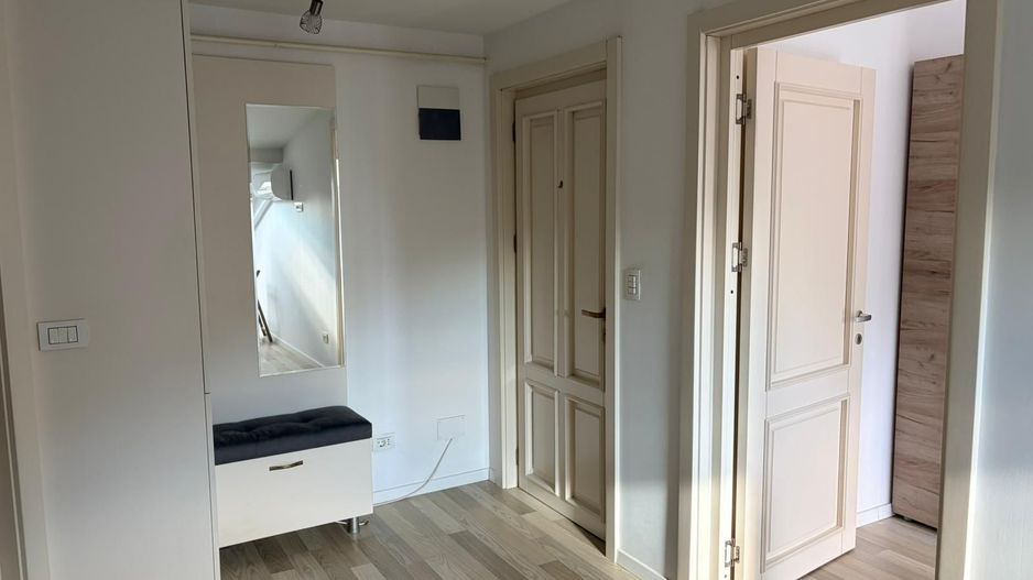 Apartament 70.55 mp, complet mobilat, ultimul nivel + balcon 7.87mp - Poză 1