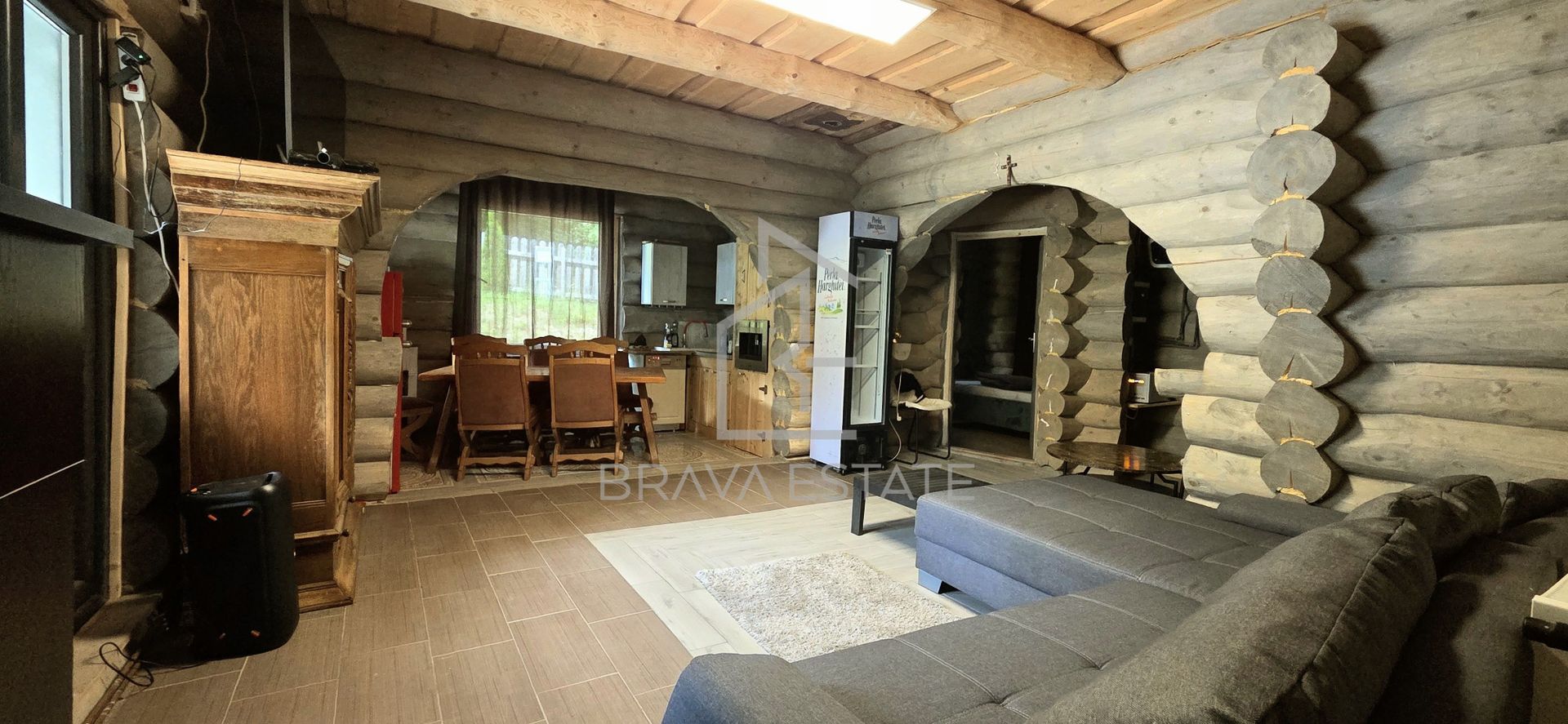 Cabană din lemn rotund, 210mp, ciubăr, jacuzzi, foișor, localitatea Băișoara - Poză 5