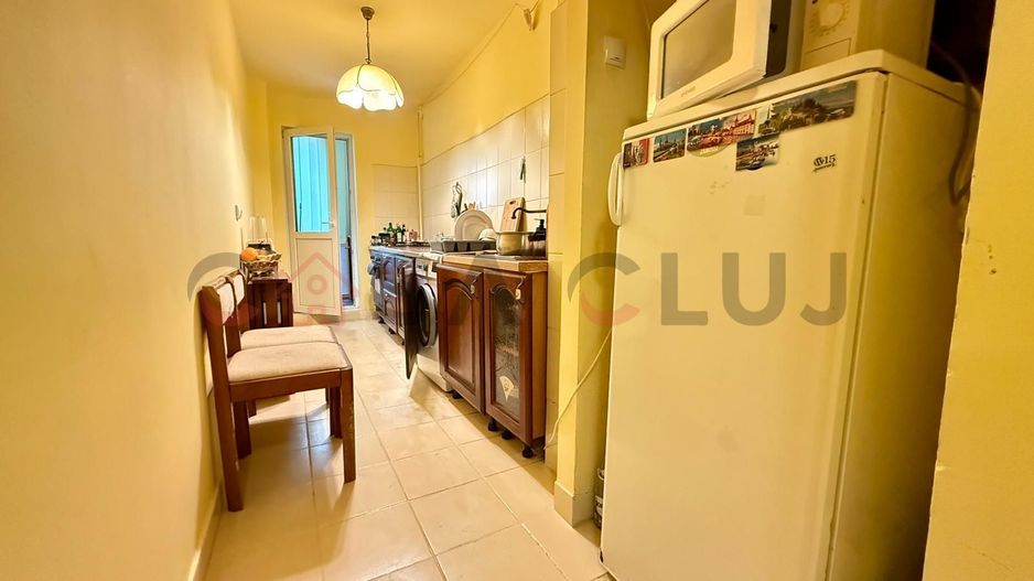 2 camere decomandate, lângă Baza Sportivă La Terenuri - Poză 6