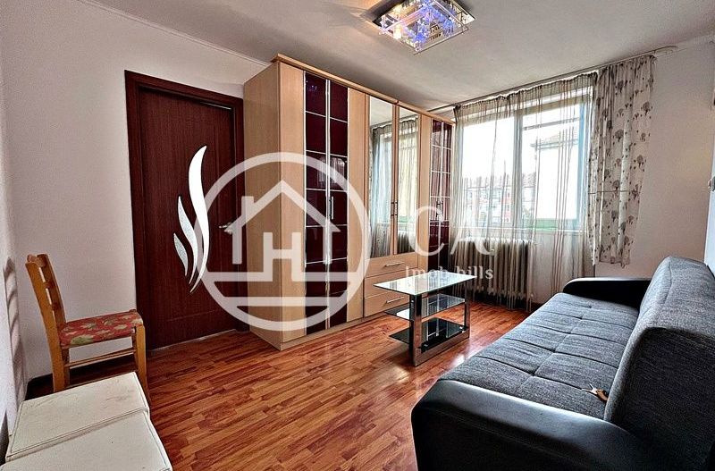 Apartament de vânzare cu 2 camere în zona Rogerius, Oradea - Poză 1
