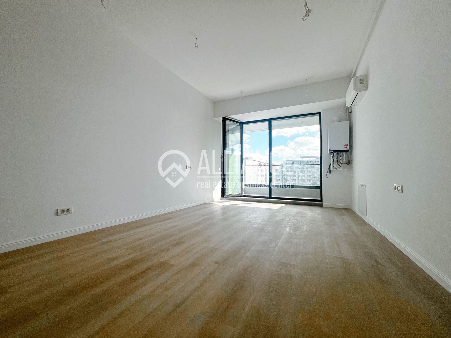 Mamaia Nord(COD 05) - Tomis Villa Studio cu vedere frontală la mare - Poză 12