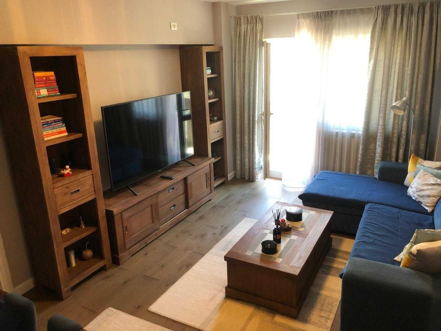 3 camere renovate, 2 bai, 2 balcoane, boxa la subsol, zona Diham - Poză 4