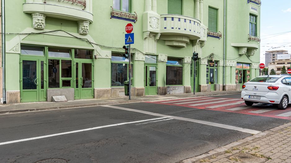 Spațiu comercial spre închiriere | Zona Boul Roșu – Palatul Steiner - Poză 2