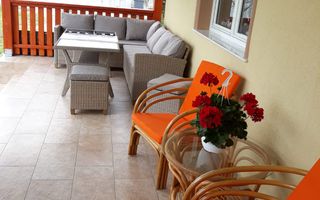 Reședință de lux cu potențial comercial –zonă Băi, Sângeorgiu de Mureș - Poză 12