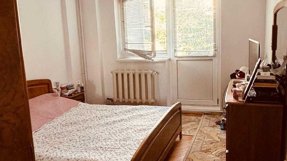 Apartament cu 3 camere, etaj 2, zona TRAIAN; - Poză 5