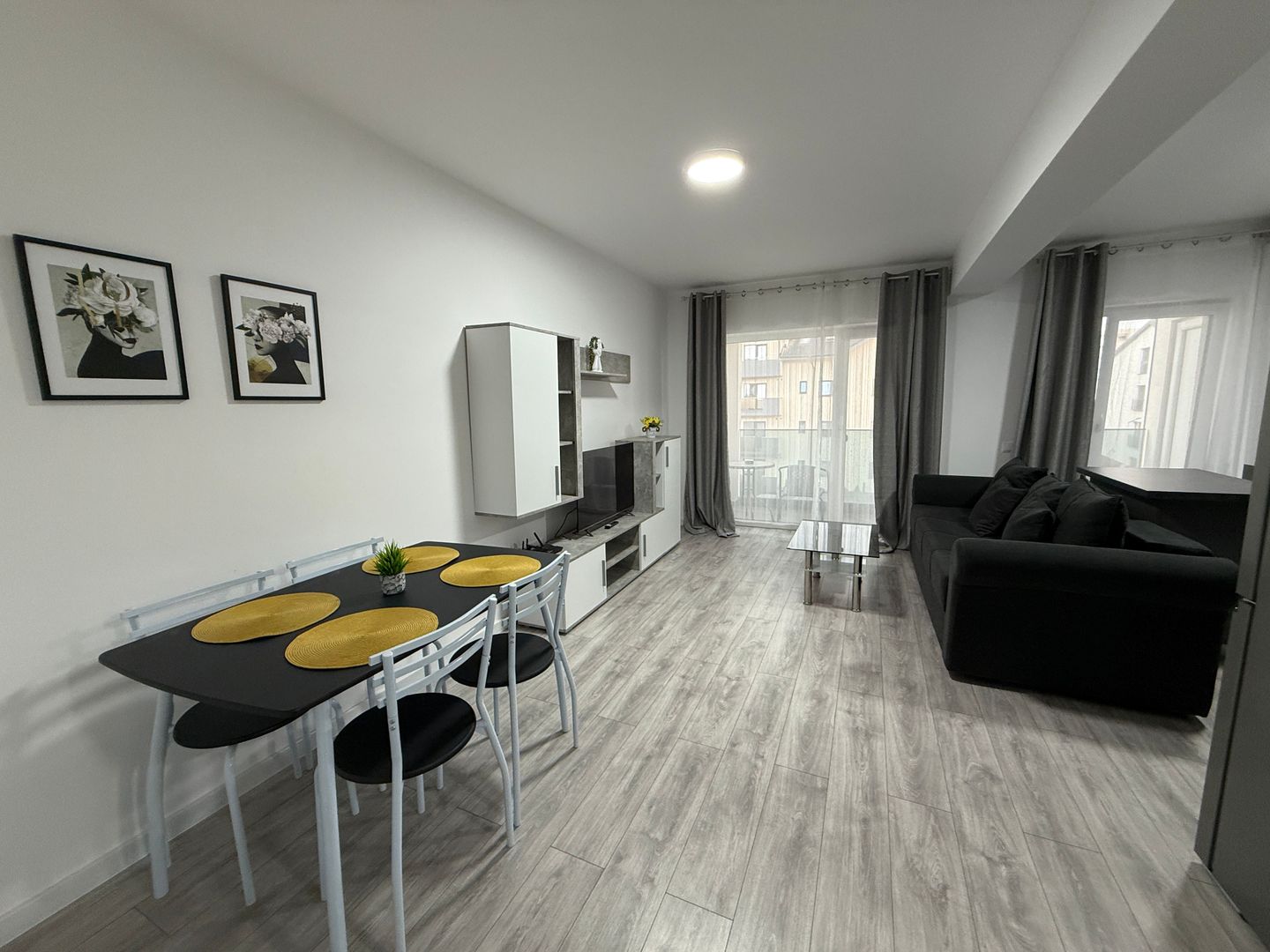 Apartament 2 camere modern cu balcon spatios zona Doamna Stanca - Poză 2