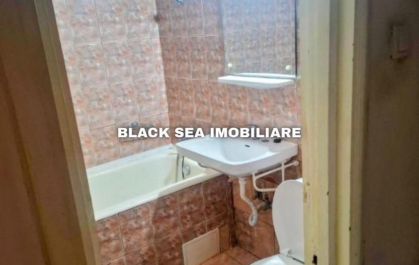 Apartament 2 camere de vanzare, zona Tomis 2 - Ocazie - Poză 8