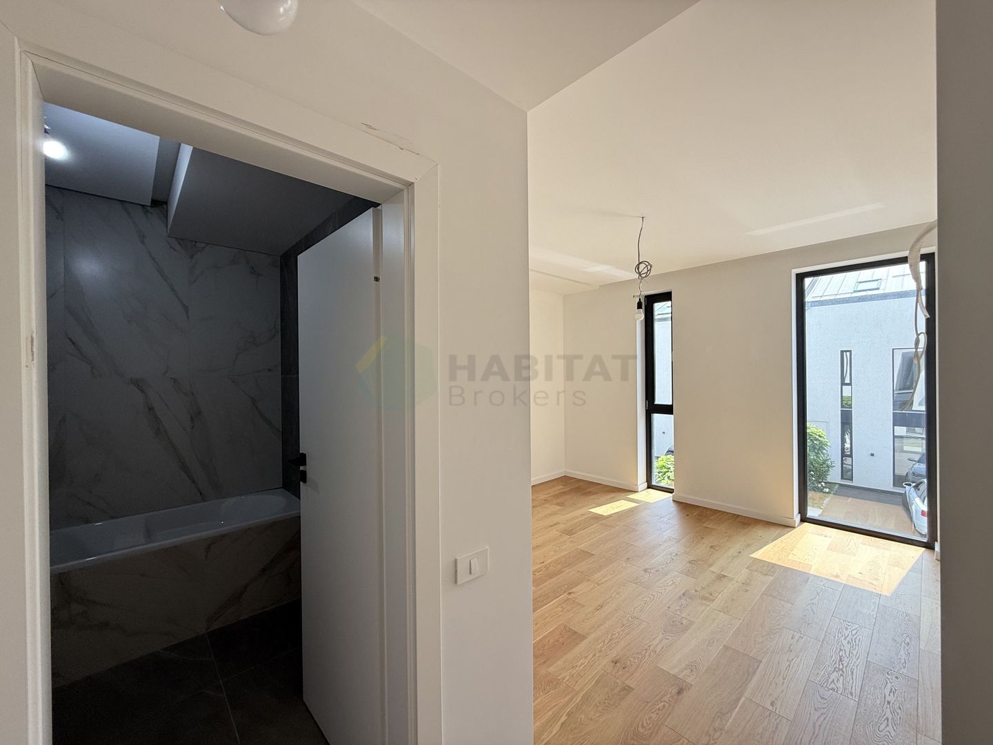 Disponibila acum in zona Matei Millo | Vila moderna 5 camere - Poză 19