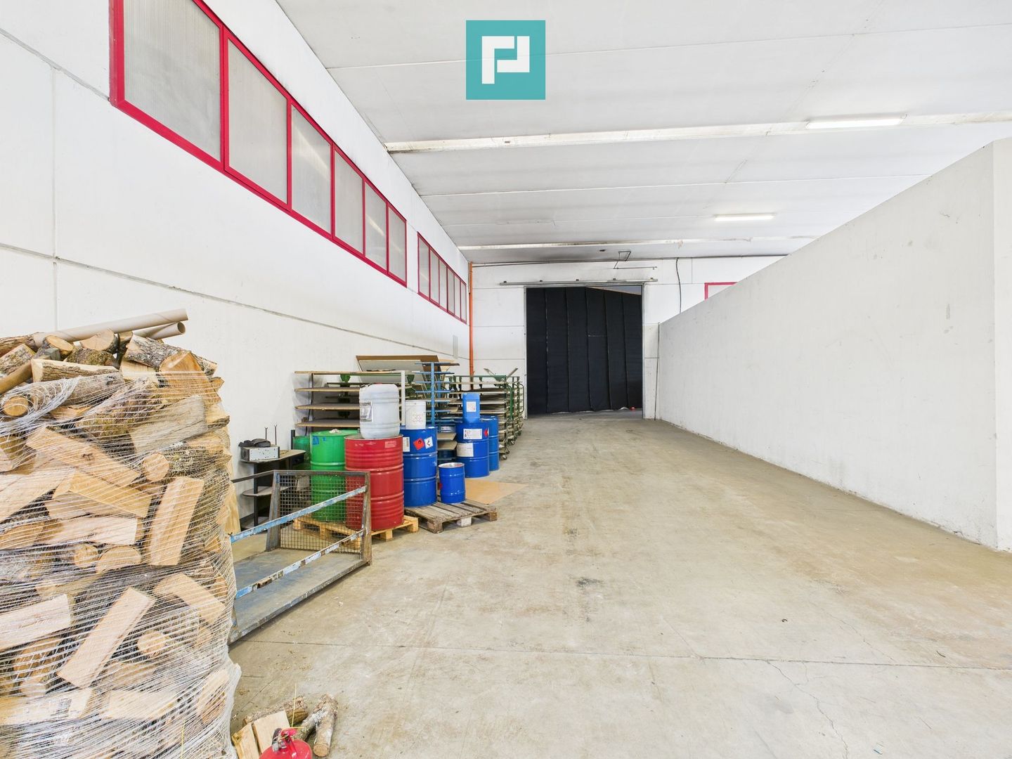 Hală de producție, cu birouri și teren, în Sebiș - Poză 21