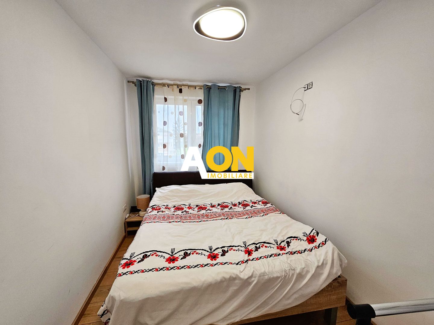 Apartament 2 camere, mobilat, utilat, Cetate - Poză 8