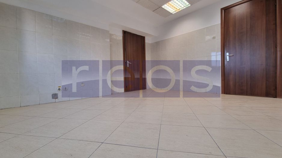 VANZARE SPATIU COMERCIAL | 30 CAMERE | ZONA UNIRII - Poză 19