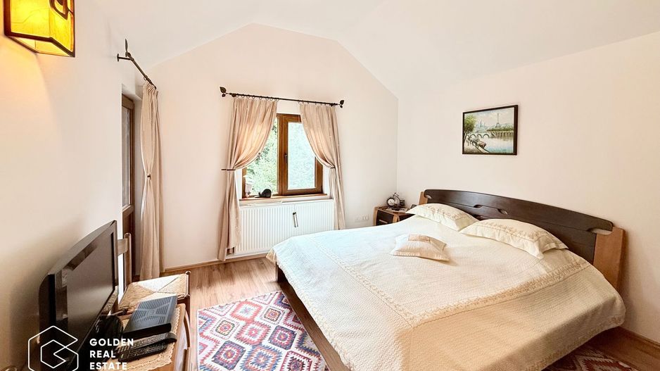 Vila de exceptie in Sinaia, mobilata, utilata, cu vedere superba - Poză 17