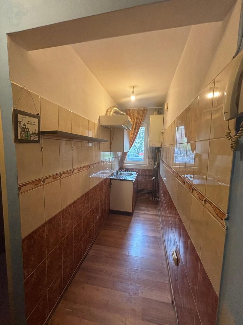 Apartament cu centrala proprie - Poză 4