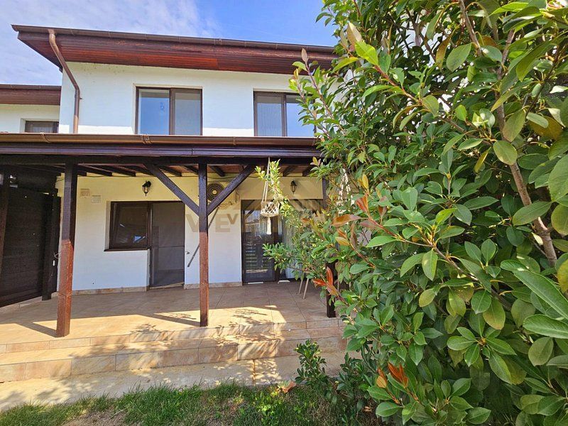 Vila 4 camere de închiriat - comuna Berceni - Poză 1