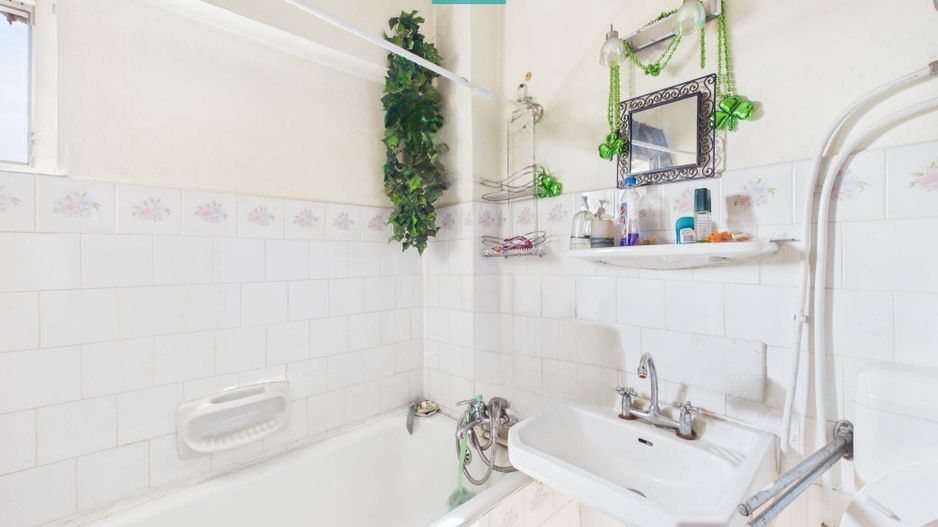 Apartament cu 3 camere, în orașul Sebiș, Arad - Poză 18