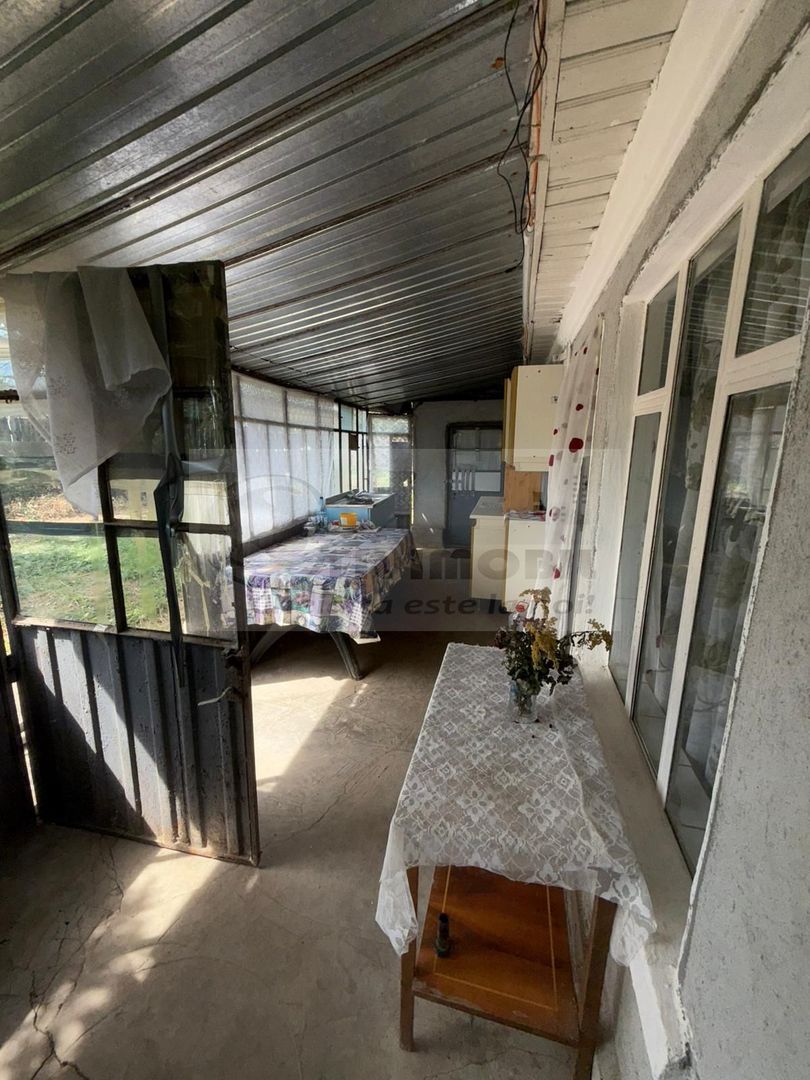 Casă + 2129 mp teren, zonă liniștită, Goruni, Iași – 76.000 euro - Poză 11