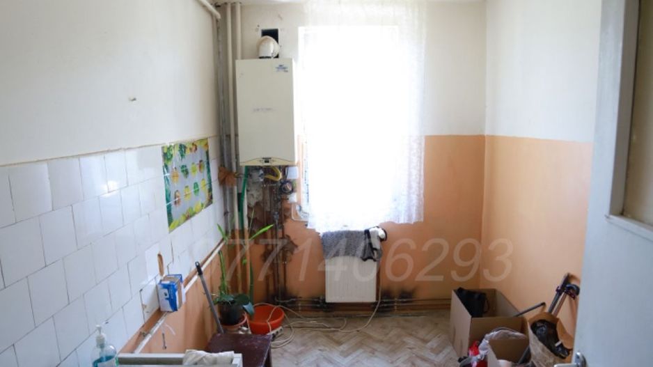2 Camere Astra-Saturn, liber, 85000Euro - Poză 1