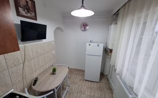 Apartament 1 camera decomandat cu centrala proprie, lift - Poză 6