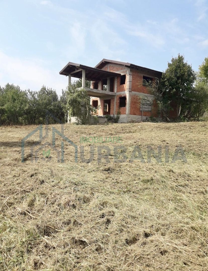 Casă de vânzare, 220 mp, teren 1000 mp, intravilan, Mănăstirea Cetățuia, Iași - Poză 1
