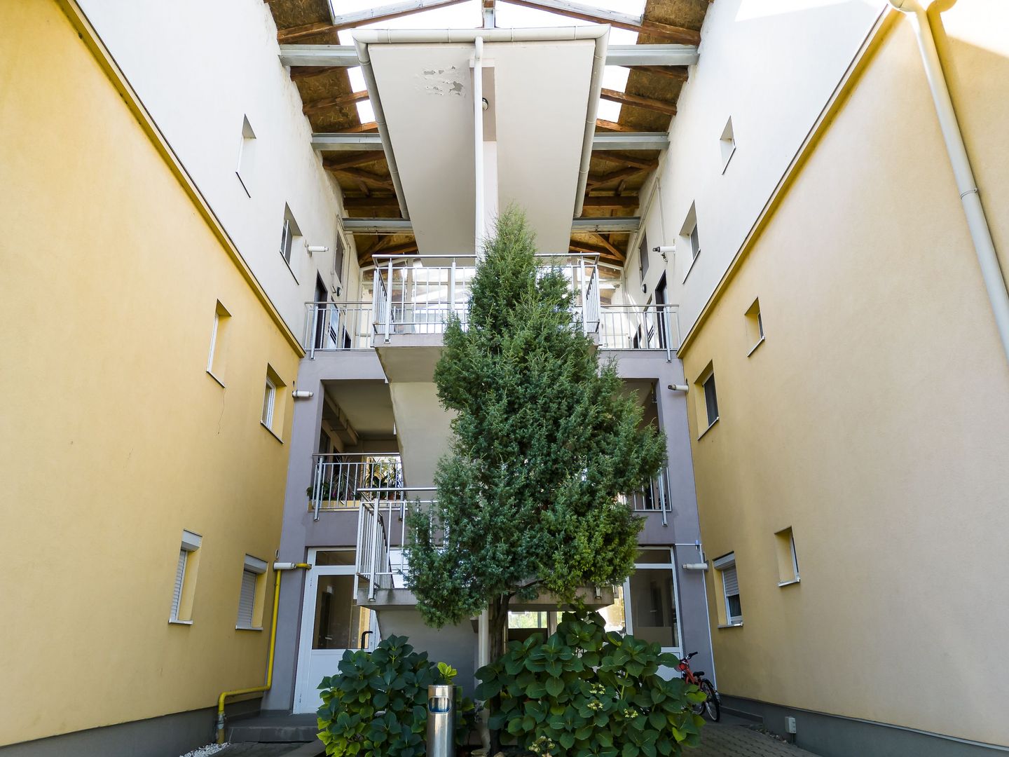 Apartament ultramodern, zona Subcetate - Poză 6