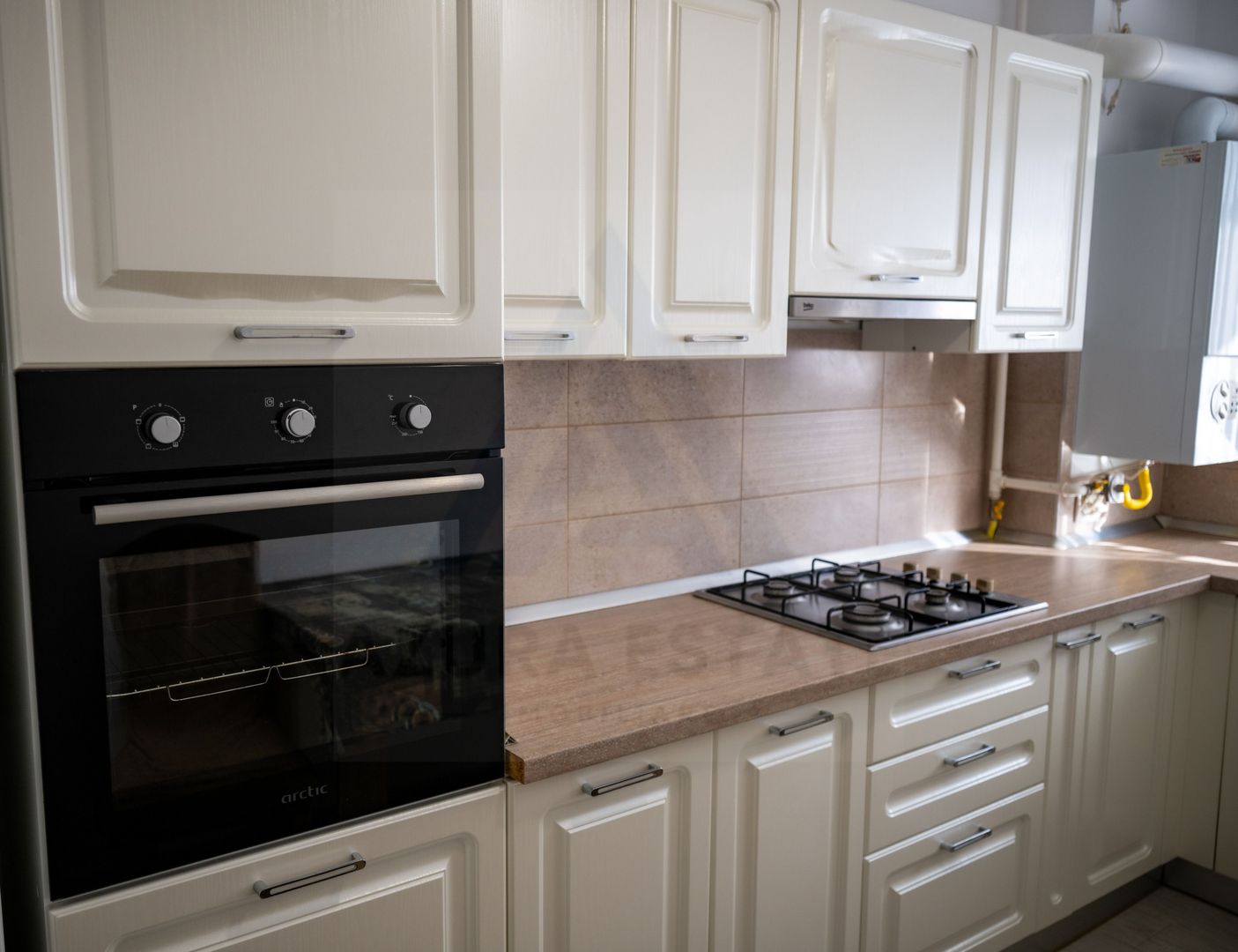 Apartament 2 camere  Etaj 5/8 lift si parcare  Cartier Avantgarden - Poză 5