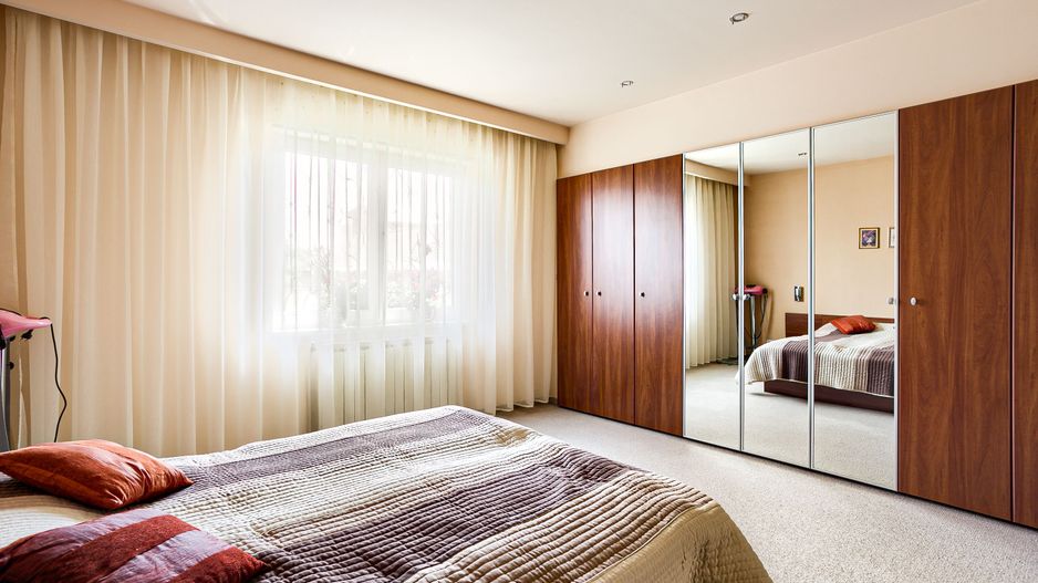 Casă Aradul Nou cu 5 camere și teren 2189 mp - Poză 6