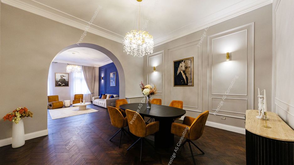 Proprietate rara in Piata Unirii | 140 mp | Cladire monument istoric - Poză 10