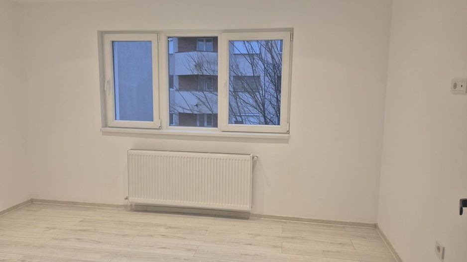 BRASADAS vinde ap 4 cam etaj 3/4 in Micro 16. - Poză 7