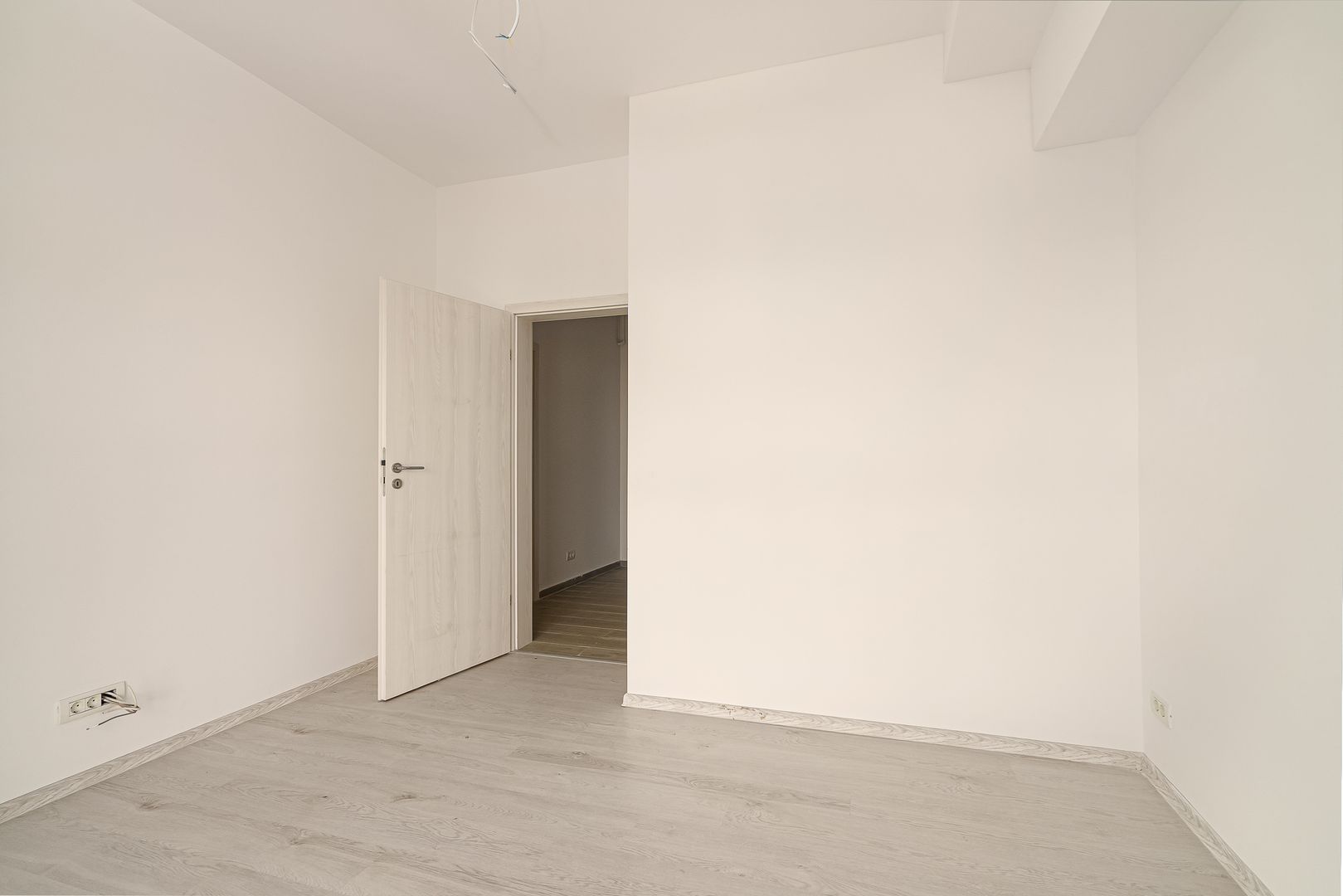 Apart 3 camere 80mp Titan Grigorescu vizavi noul Lidl Bloc 2023 - Poză 6