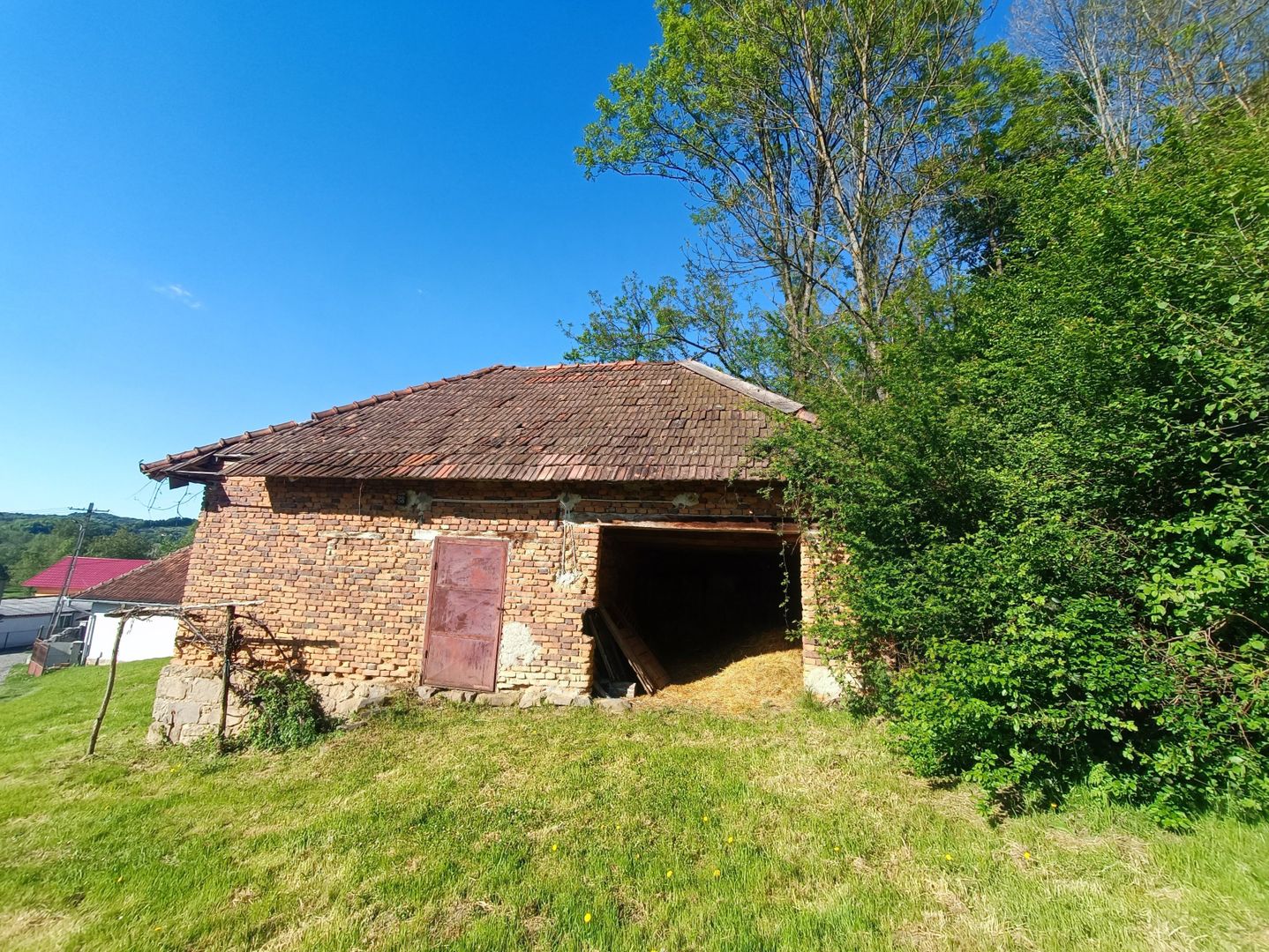 Descoperă căsuța ta de vis la poalele Munților Apuseni - Poză 23