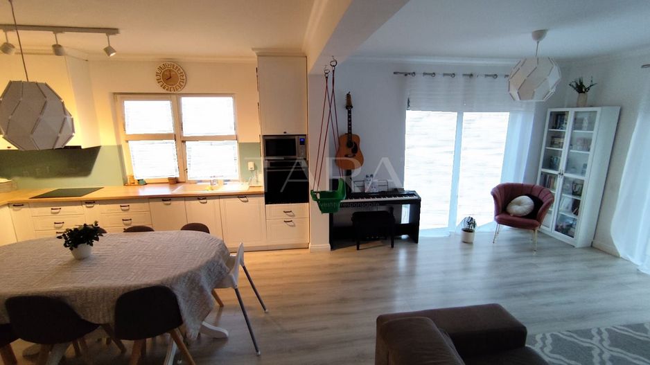 Casă tip duplex în Florești, zona Panemar. - Poză 1