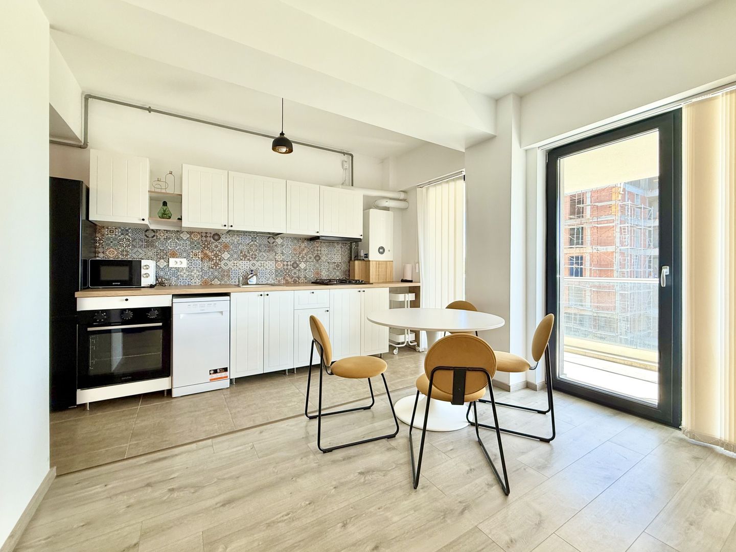 Acasă în stil modern – 2 camere cu terasă spațioasă, in zona Lipovei - Poză 6