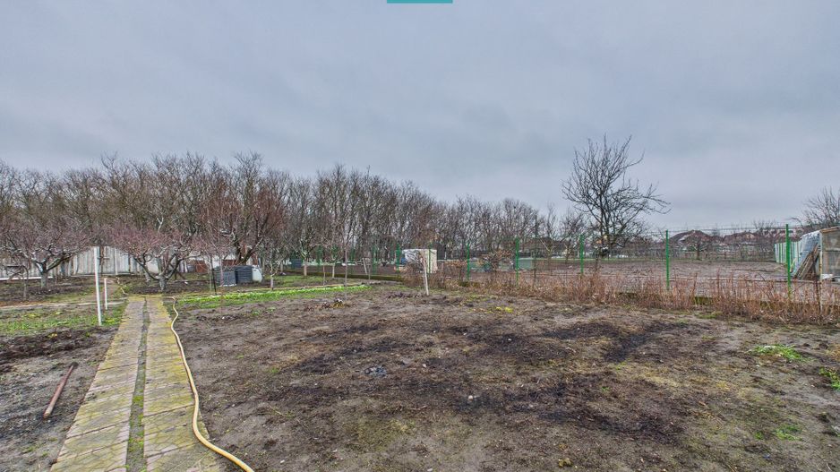 Casă cu 2 corpuri  și 5 camere în Livada - Poză 17